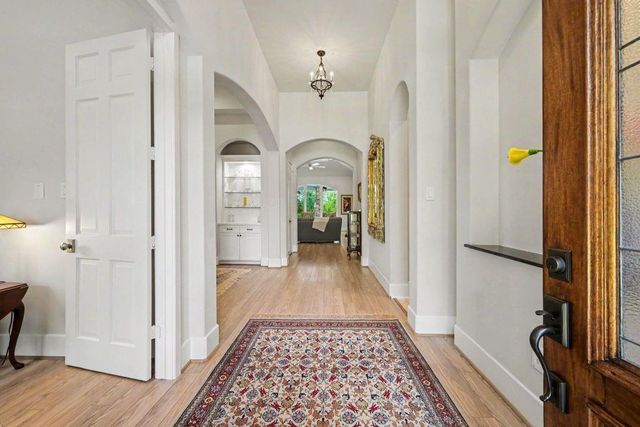 1602 Wellington Way, Houston, TX 77055