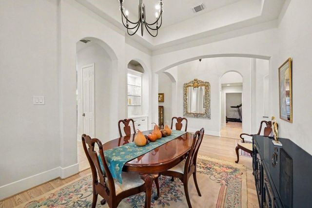 1602 Wellington Way, Houston, TX 77055