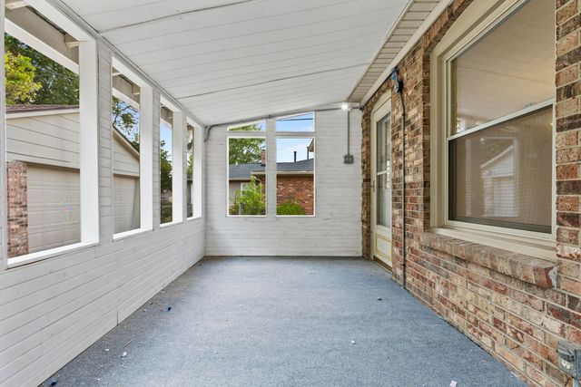 173 Paddock Drive, Versailles, KY 40383