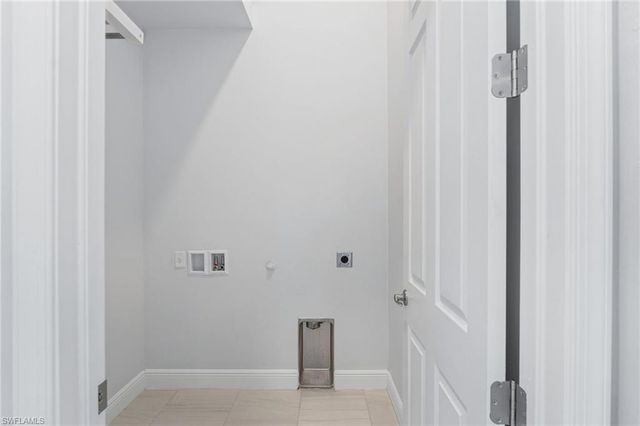 3809 NW 38th AVE, Cape Coral, FL 33993