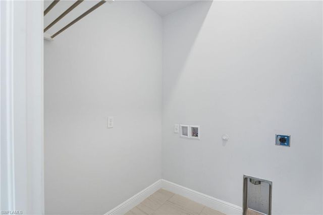 3809 NW 38th AVE, Cape Coral, FL 33993