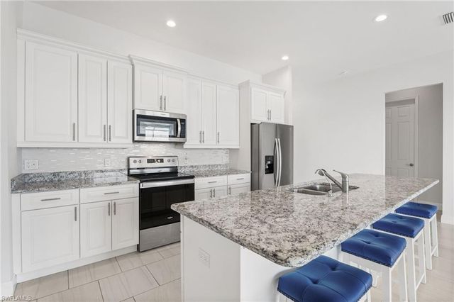 3809 NW 38th AVE, Cape Coral, FL 33993