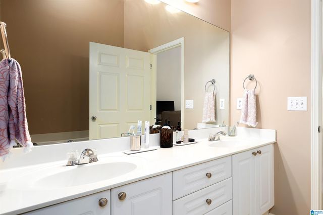 2315 CROWNS LANE, Moody, AL 35004