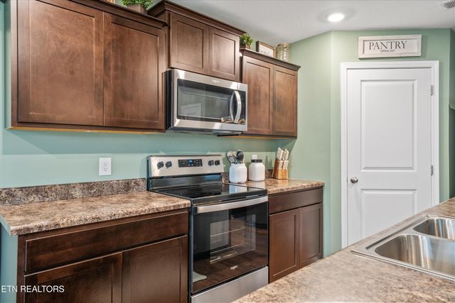 9502 Joy Denise Lane, Heiskell, TN 37754