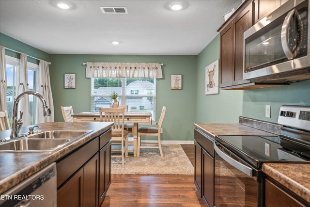 9502 Joy Denise Lane, Heiskell, TN 37754