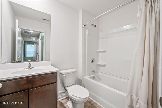9502 Joy Denise Lane, Heiskell, TN 37754