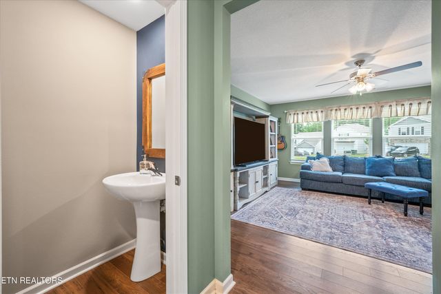 9502 Joy Denise Lane, Heiskell, TN 37754