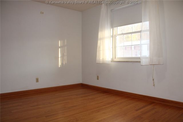 1404 Village Drive, South Charleston, WV 25309