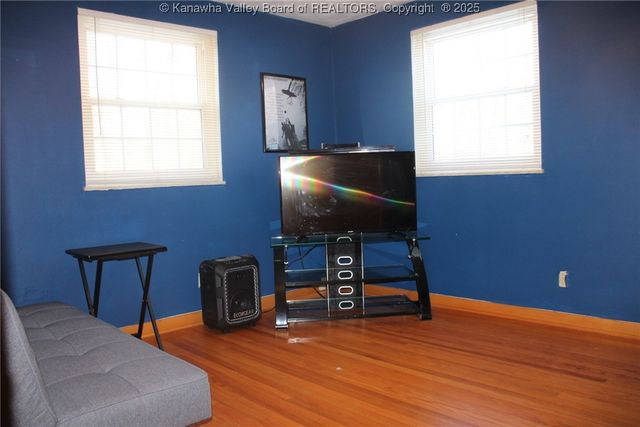 1404 Village Drive, South Charleston, WV 25309