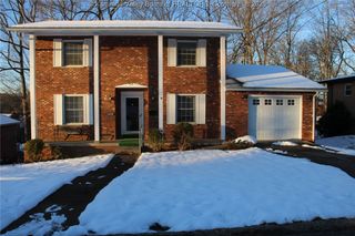 1404 Village Drive, South Charleston, WV 25309