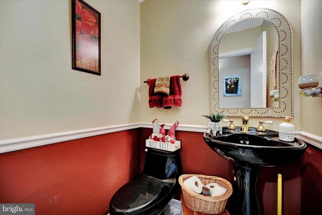 6 BITTERSWEET DRIVE, Jackson, NJ 08527
