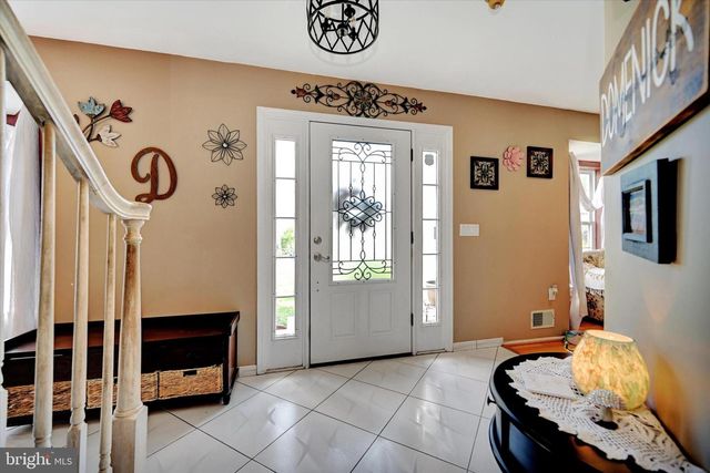 6 BITTERSWEET DRIVE, Jackson, NJ 08527
