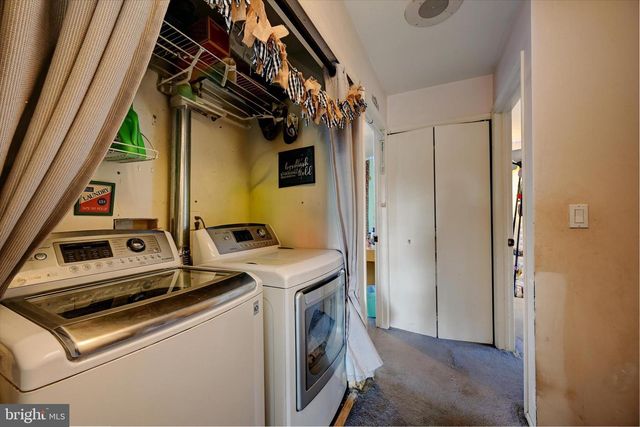 6 BITTERSWEET DRIVE, Jackson, NJ 08527