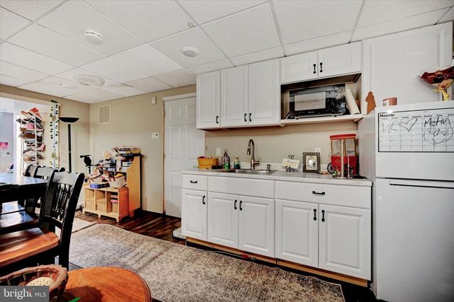 6 BITTERSWEET DRIVE, Jackson, NJ 08527