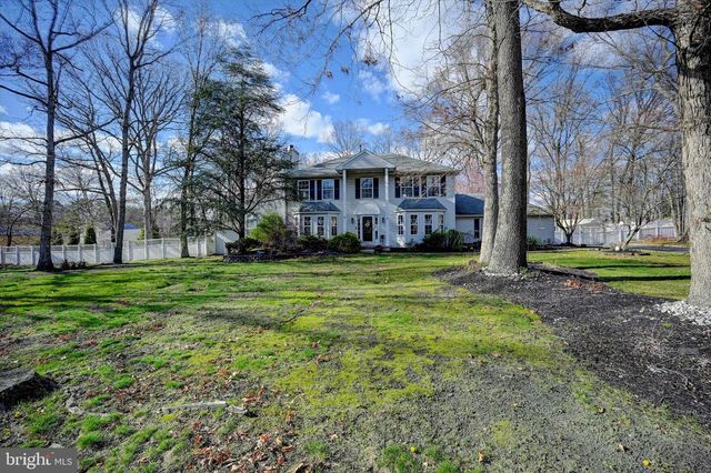 6 BITTERSWEET DRIVE, Jackson, NJ 08527