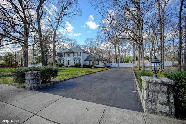 6 BITTERSWEET DRIVE, Jackson, NJ 08527