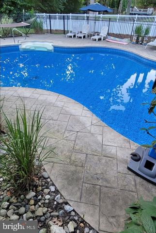 6 BITTERSWEET DRIVE, Jackson, NJ 08527