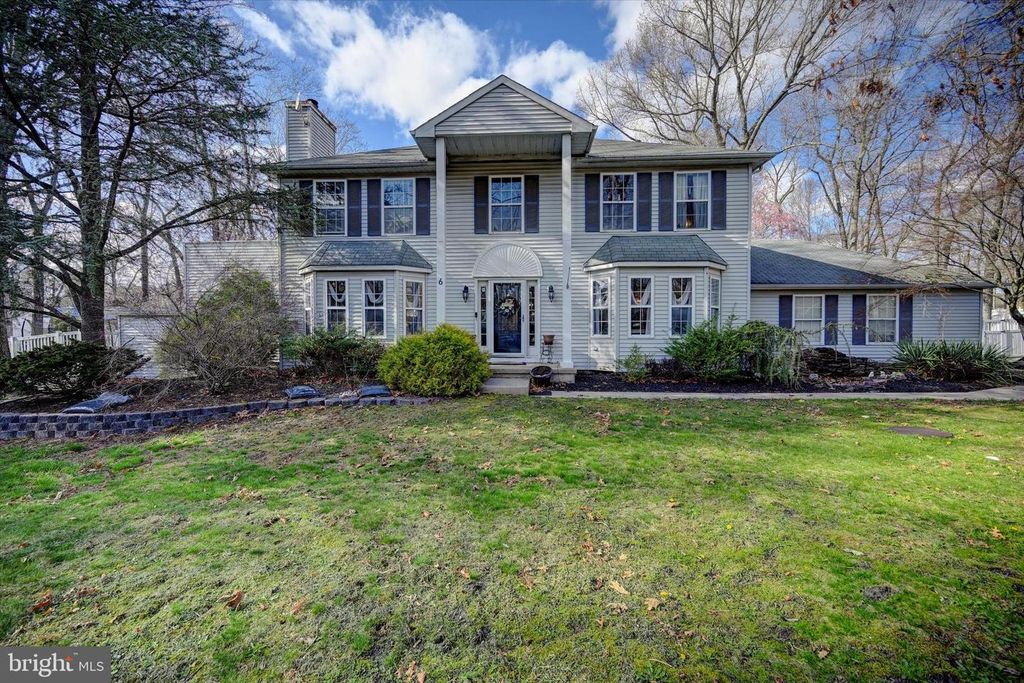6 BITTERSWEET DRIVE, Jackson, NJ 08527