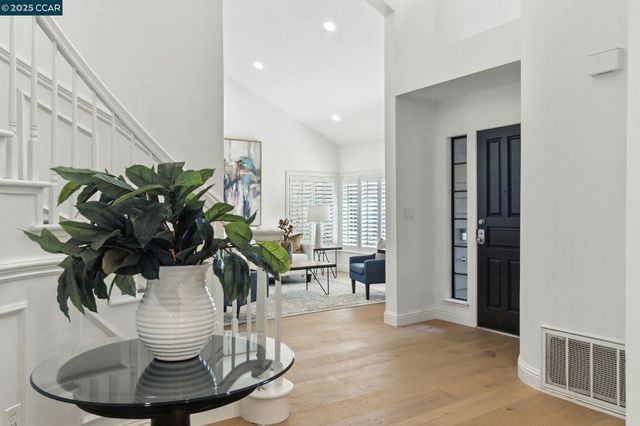 316 Valley High Dr, Pleasant Hill, CA 94523