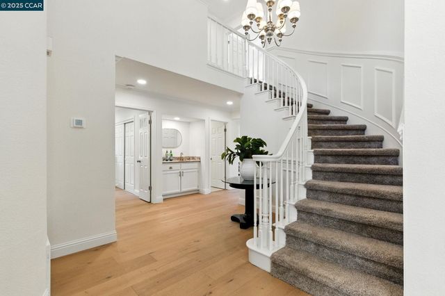 316 Valley High Dr, Pleasant Hill, CA 94523