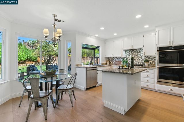 316 Valley High Dr, Pleasant Hill, CA 94523
