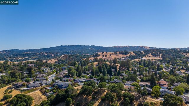 316 Valley High Dr, Pleasant Hill, CA 94523