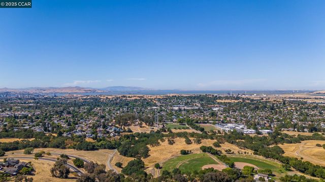 316 Valley High Dr, Pleasant Hill, CA 94523