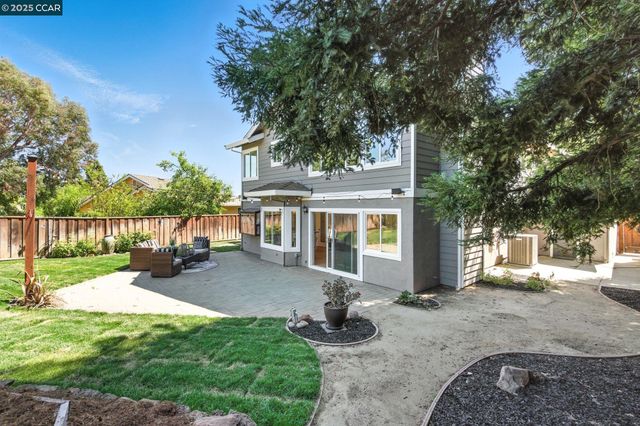 316 Valley High Dr, Pleasant Hill, CA 94523