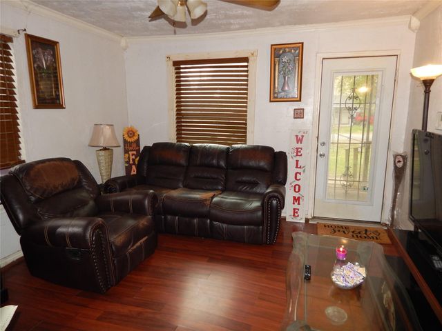 2449 Garwood Drive, Houston, TX 77091