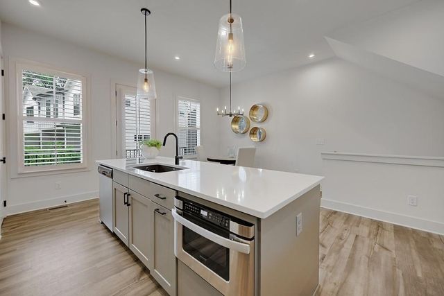 4433 Buckley Way, Atlanta, GA 30342