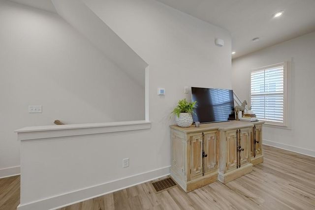 4433 Buckley Way, Atlanta, GA 30342