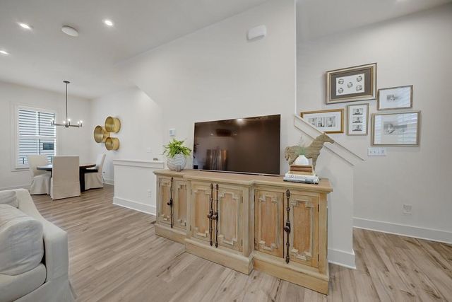 4433 Buckley Way, Atlanta, GA 30342