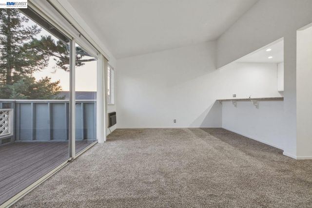 1511 Four Oaks Cir, San Jose, CA 95131
