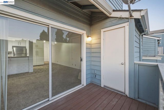 1511 Four Oaks Cir, San Jose, CA 95131
