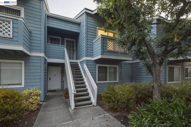 1511 Four Oaks Cir, San Jose, CA 95131