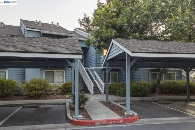 1511 Four Oaks Cir, San Jose, CA 95131