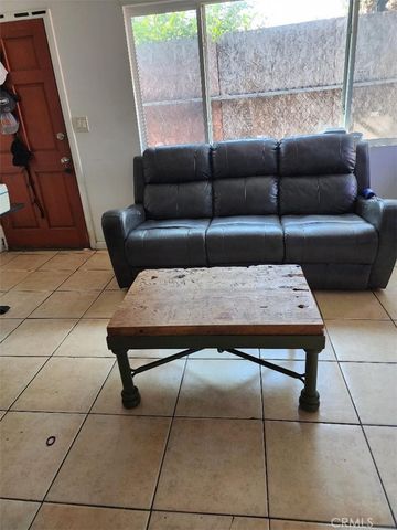 319 E 98th Street, Inglewood, CA 90301