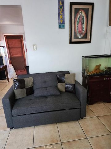 319 E 98th Street, Inglewood, CA 90301