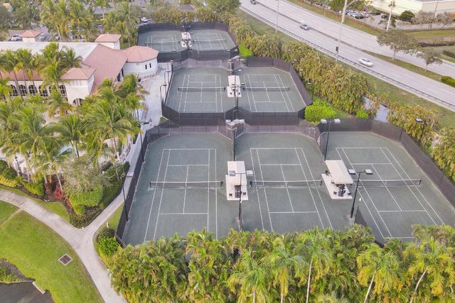 7207 Le Chalet Boulevard, Boynton Beach, FL 33472