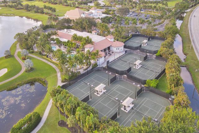 7207 Le Chalet Boulevard, Boynton Beach, FL 33472