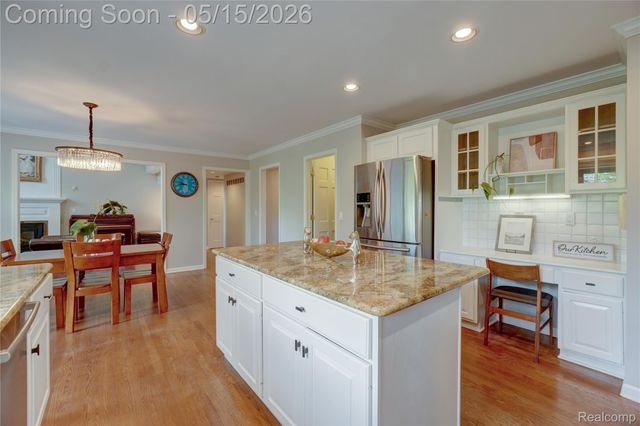 3066 Woodcreek Way, Bloomfield Hills, MI 48304