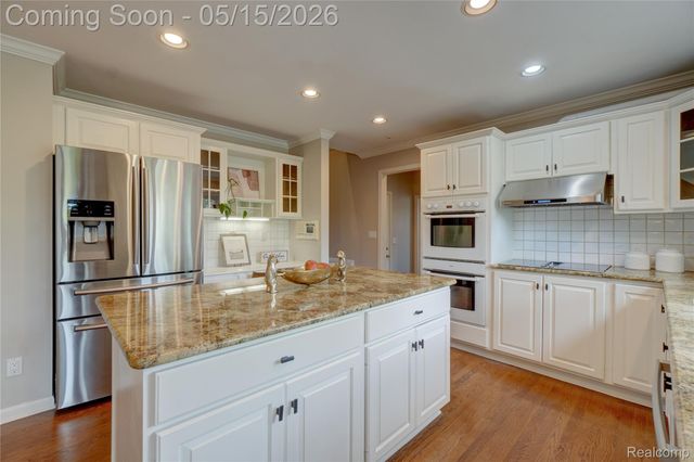 3066 Woodcreek Way, Bloomfield Hills, MI 48304