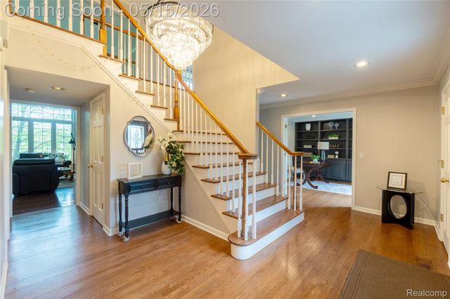 3066 Woodcreek Way, Bloomfield Hills, MI 48304