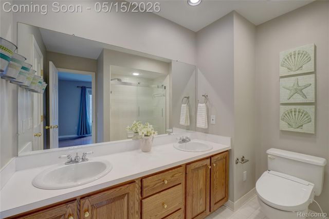 3066 Woodcreek Way, Bloomfield Hills, MI 48304