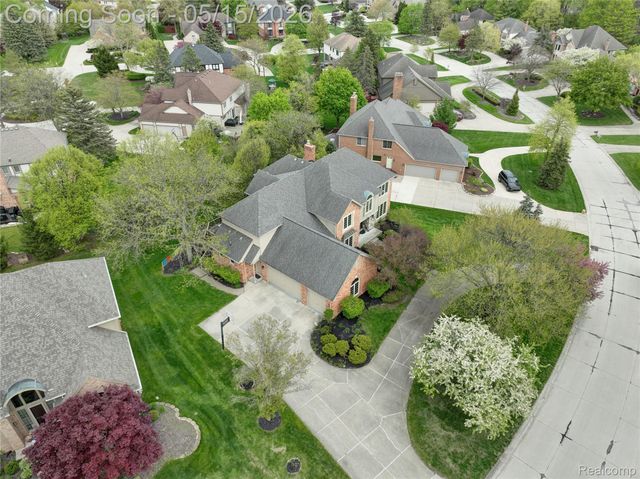 3066 Woodcreek Way, Bloomfield Hills, MI 48304