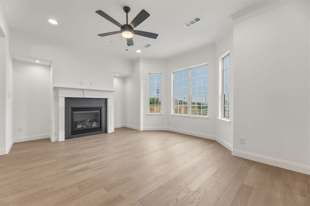 2186 Southwick Drive, Lewisville, TX 75067