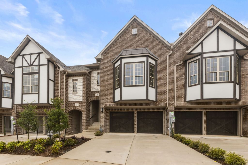 2186 Southwick Drive, Lewisville, TX 75067