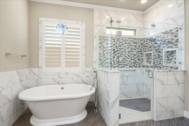 2603 Waters Edge Drive, Granbury, TX 76048