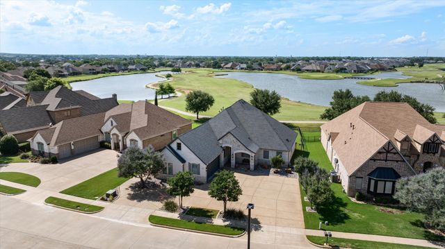 2603 Waters Edge Drive, Granbury, TX 76048