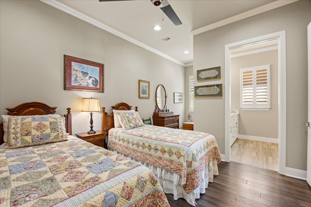 2603 Waters Edge Drive, Granbury, TX 76048